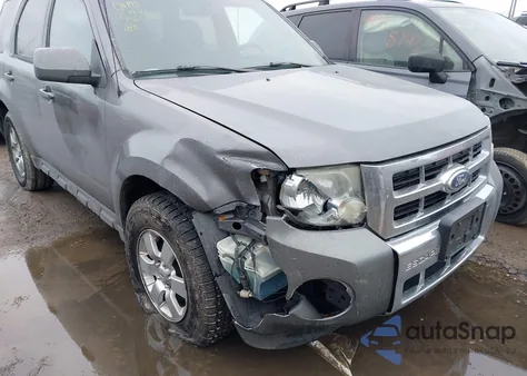 2010 Ford Escape Limited z USA, uszkodzony, nr VIN 1FMCU9EG0AKC59326